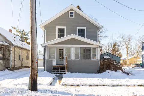 222 S Clemens Ave, Lansing, MI 48912