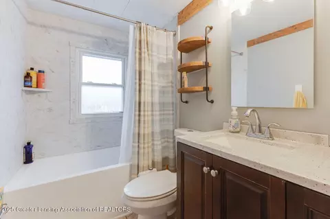 Bath - 404 E Cherry St, Mason, MI 48854 photo 1 of 1