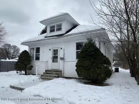 1135 Hamilton St, Jackson, MI 49202