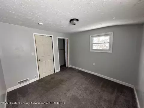 Bedroom - 1135 Hamilton St, Jackson, MI 49202 photo 2 of 5