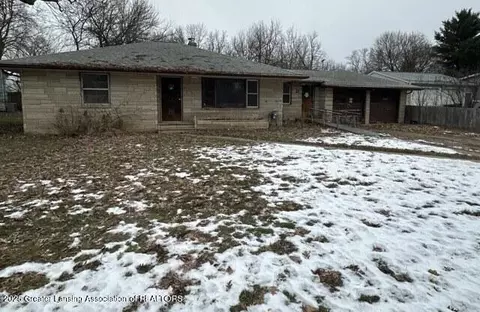 221 E 1st St, Ovid, MI 48866
