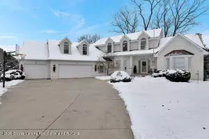 1137 Norfolk Cir, Grand Ledge, MI 48837