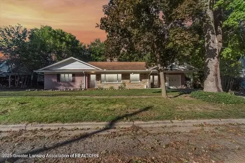 204 Crandall St, Albion, MI 49224