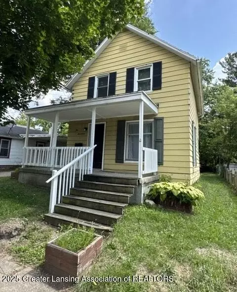 517 S Clemens Ave, Lansing, MI 48912