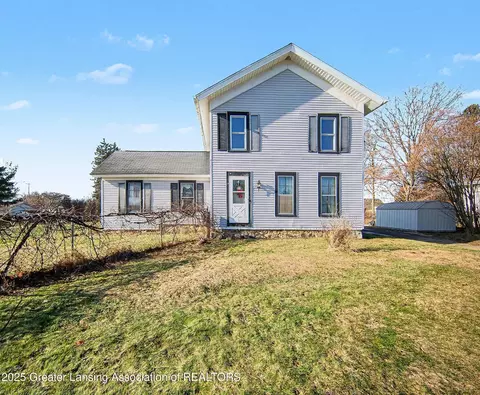 120 S High St, Leslie, MI 49251