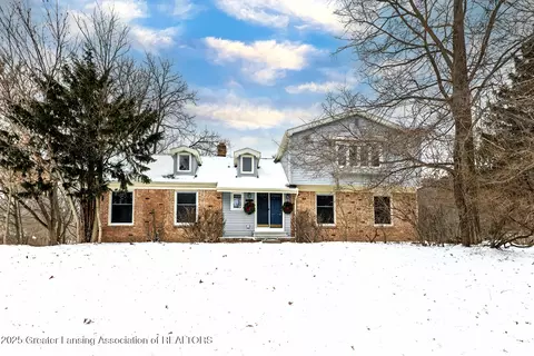 4551 Sandstone Dr, Williamston, MI 48895