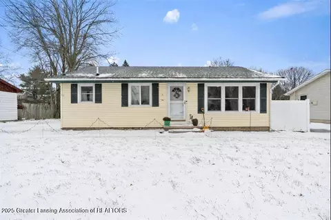 1015 Brad St, Lansing, MI 48911