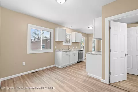 Entry Way - 708 N Spring St, Saint Johns, MI 48879 photo 6 of 10