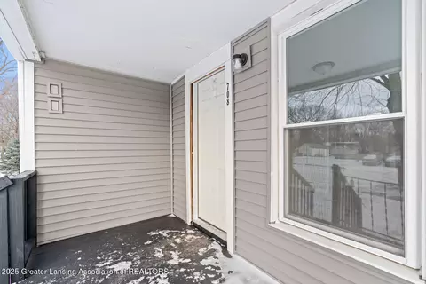 Exterior - 708 N Spring St, Saint Johns, MI 48879 photo 1 of 2