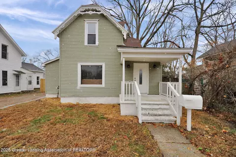 330 Horatio St, Charlotte, MI 48813