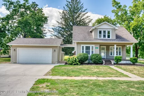 411 Lewis St, Eaton Rapids, MI 48827