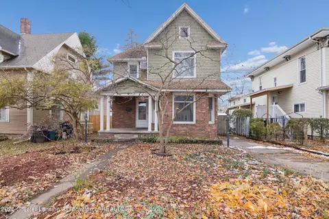 46 Budlong St, Hillsdale, MI 49242