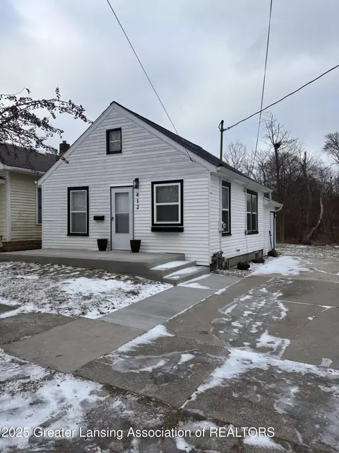 812 Cypress St, Lansing, MI 48906