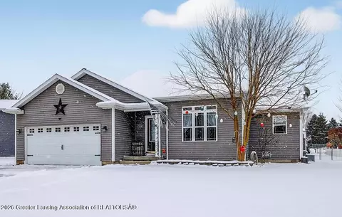 1171 Porter Dr, Charlotte, MI 48813