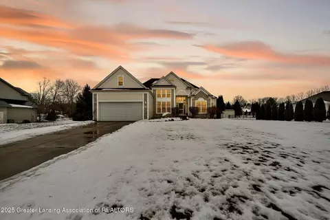 4339 Foal St, Lansing, MI 48906