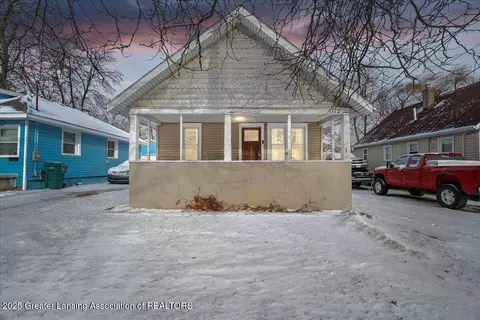 1112 W Willow St, Lansing, MI 48915