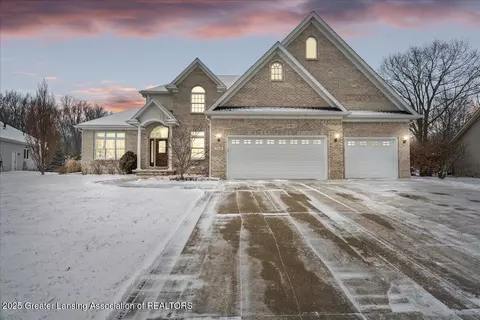 2658 Sanibel Holw, Holt, MI 48842
