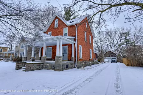 407 E Jefferson St, Grand Ledge, MI 48837