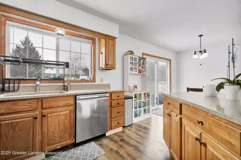 Kitchen - 12805 Ontonagon Dr, Dewitt, MI 48820 photo 1 of 4