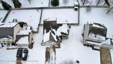 View/Area - 12805 Ontonagon Dr, Dewitt, MI 48820 photo 2 of 10