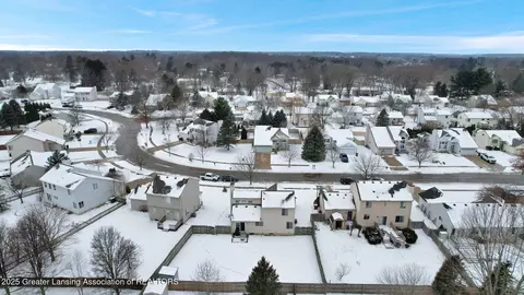 View/Area - 12805 Ontonagon Dr, Dewitt, MI 48820 photo 4 of 10