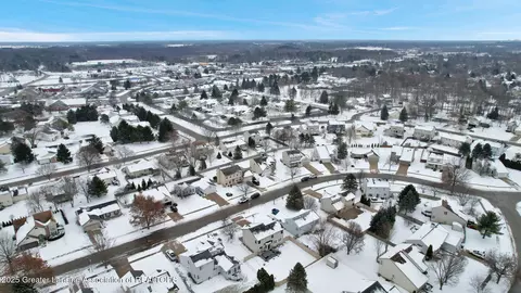 View/Area - 12805 Ontonagon Dr, Dewitt, MI 48820 photo 10 of 10
