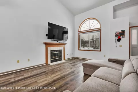 Living - 12805 Ontonagon Dr, Dewitt, MI 48820 photo 1 of 1