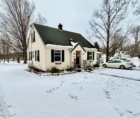 430 Washington St, Olivet, MI 49076