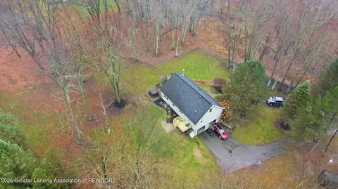 10583 S Woodbury Rd, Laingsburg, MI 48848