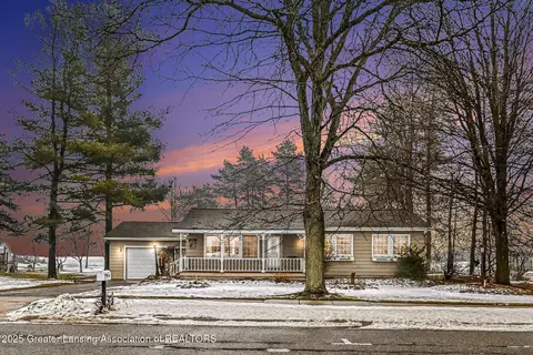536 Okemos Rd, Mason, MI 48854