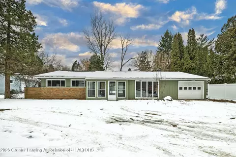 2773 Mount Hope Rd, Okemos, MI 48864