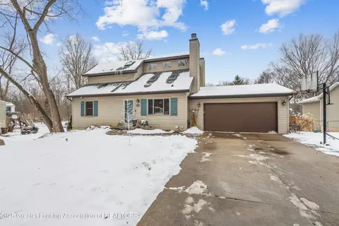 Exterior - 1120 Sandhill Dr, Dewitt, MI 48820 photo 3 of 10