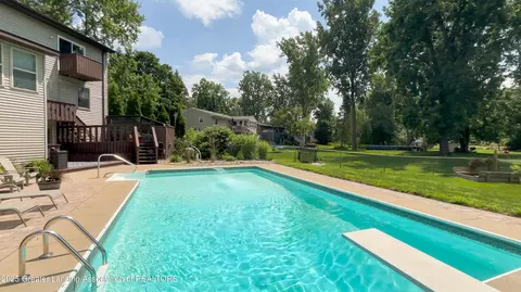 Exterior - 1120 Sandhill Dr, Dewitt, MI 48820 photo 2 of 10
