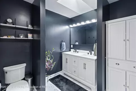 Bath - 1120 Sandhill Dr, Dewitt, MI 48820 photo 2 of 5