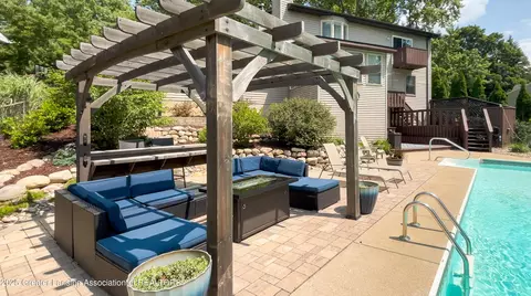 Exterior - 1120 Sandhill Dr, Dewitt, MI 48820 photo 6 of 10
