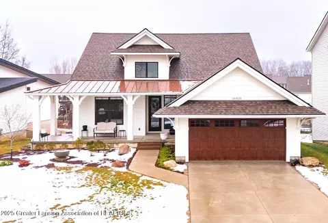 16929 Willowbrook Dr, Haslett, MI 48840