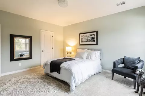 Bedroom - 16929 Willowbrook Dr, Haslett, MI 48840 photo 5 of 6