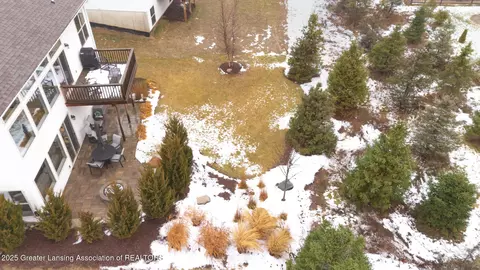 View/Area - 16929 Willowbrook Dr, Haslett, MI 48840 photo 5 of 7
