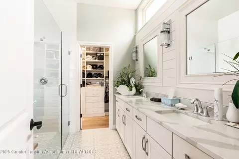 Bath - 16929 Willowbrook Dr, Haslett, MI 48840 photo 1 of 6