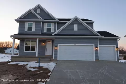 604 Launch Point Dr, Perry, MI 48872