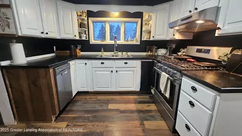 Kitchen - 227 Barber St, Ithaca, MI 48847 photo 1 of 1