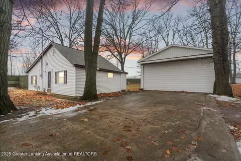 3020 E Coleman Rd, East Lansing, MI 48823