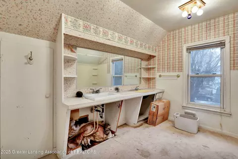 Bath - 314 W Washington St, Dewitt, MI 48820 photo 2 of 2