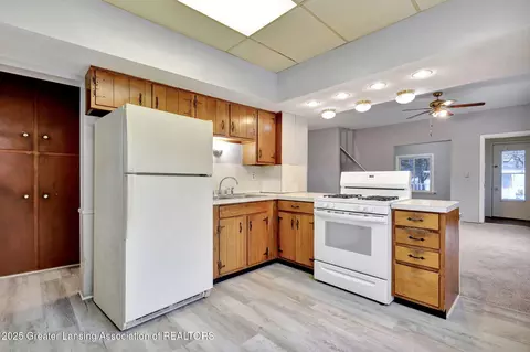 Kitchen - 314 W Washington St, Dewitt, MI 48820 photo 2 of 2