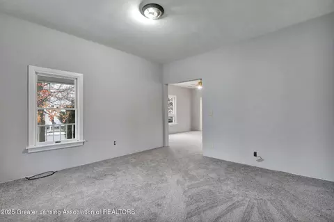 Living - 314 W Washington St, Dewitt, MI 48820 photo 1 of 2
