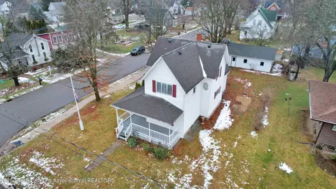 View/Area - 314 W Washington St, Dewitt, MI 48820 photo 1 of 7