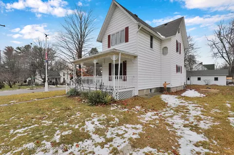 Exterior - 314 W Washington St, Dewitt, MI 48820 photo 1 of 5