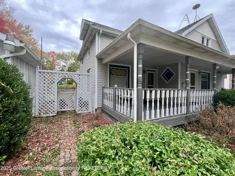 Exterior - 115 E North St, Ithaca, MI 48847 photo 3 of 4