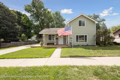 606 E Railroad St, Saint Johns, MI 48879