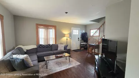 Entry Way - 206 Custer Ave, Lansing, MI 48912 photo 1 of 2
